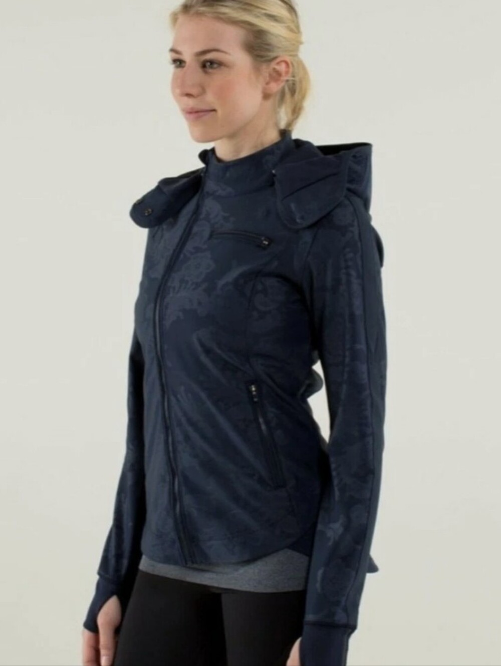 Lululemon keep it up laceoflage embossed blue inkwell jacket